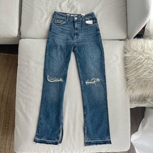 HIGH WAISTED, SPLIT HEM JEANS. NWT!